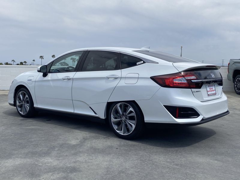 Used 2018 Honda Clarity Plug-In Hybrid TouringImage 6