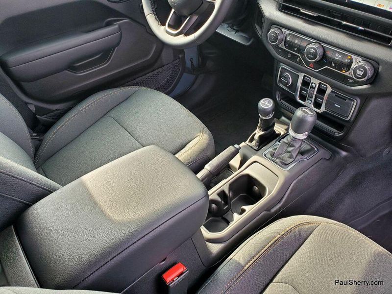 2025 Jeep Wrangler 4-door Sport SImage 31