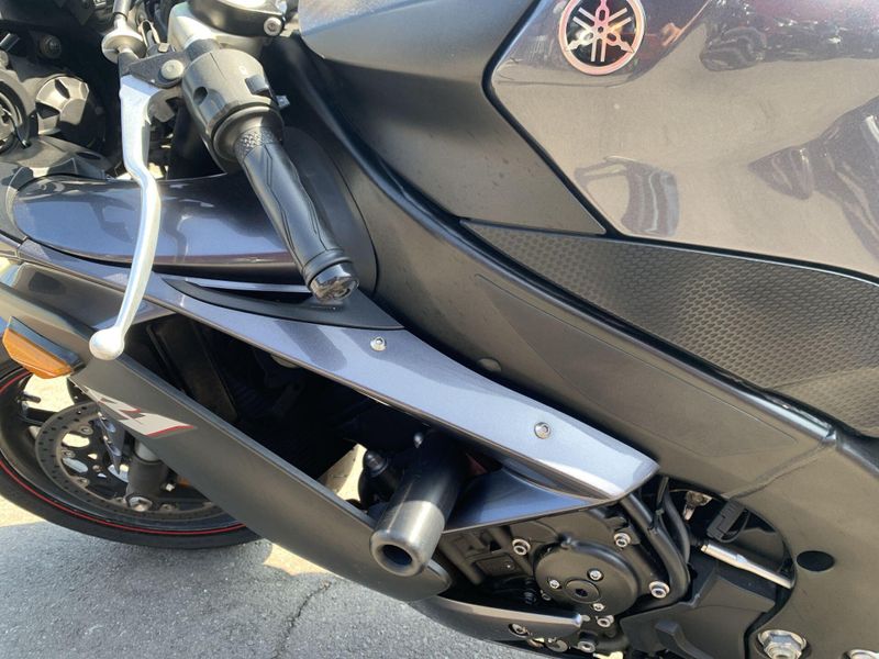 Used 2007 Yamaha YZF-R1 CA Image 19