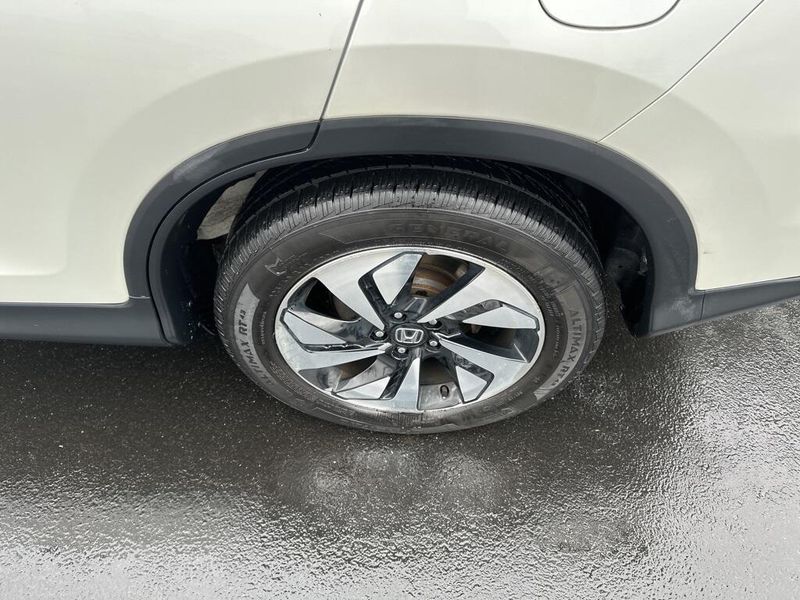 2015 Honda CR-V TouringImage 11