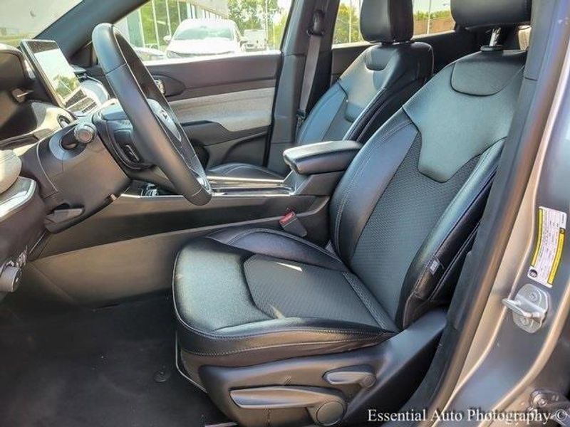 2024 Jeep Compass Latitude photo 7