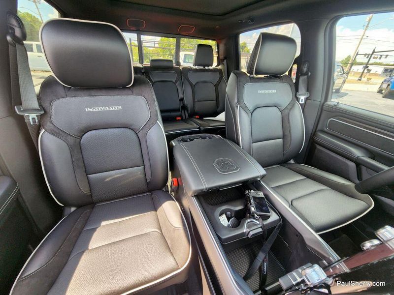 New 2026 RAM 1500 Laramie Crew Cab 4x4 5'7' Box