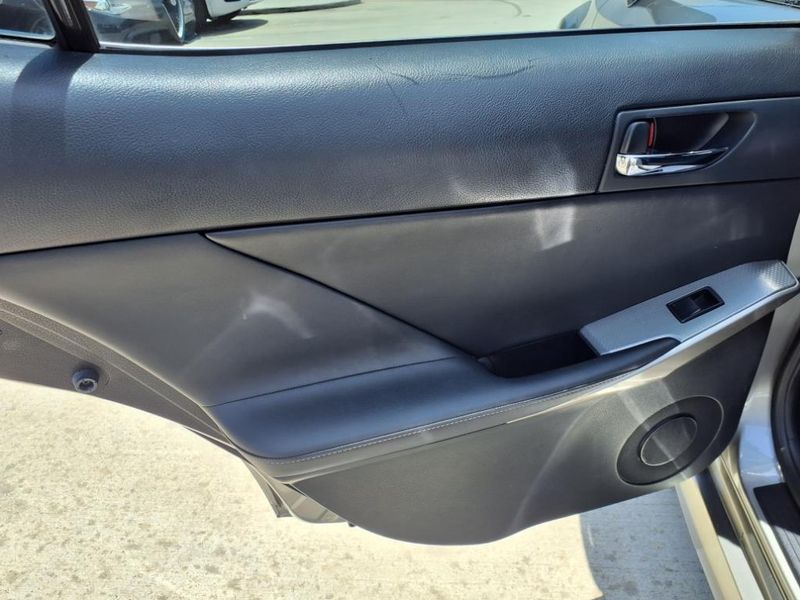 2015 Lexus IS 250 250Image 12