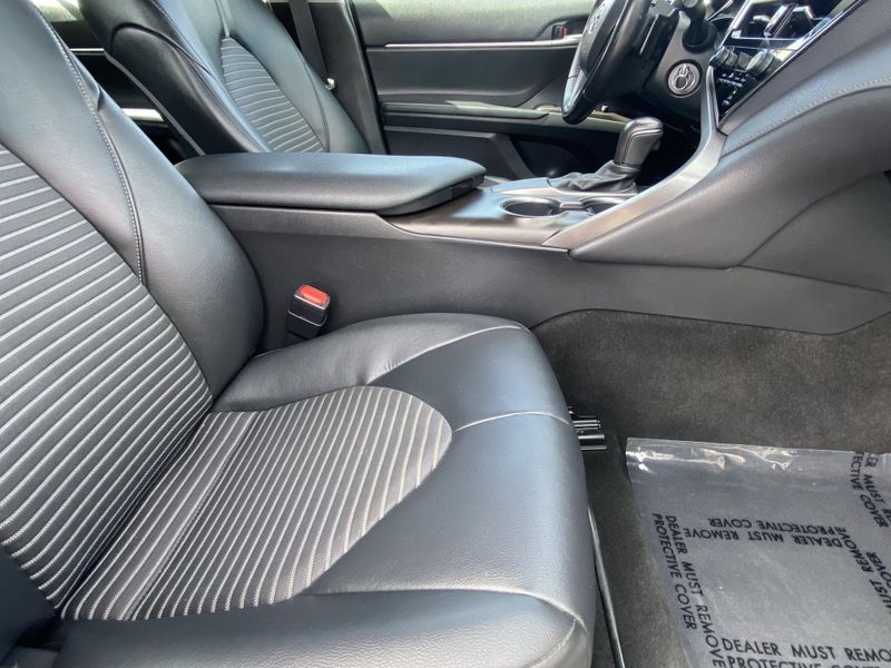 2021 Toyota Camry SEImage 12