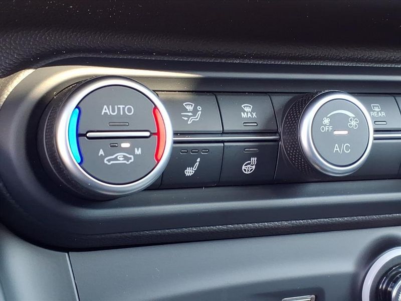 New 2026 Alfa Romeo Stelvio SprintImage 18