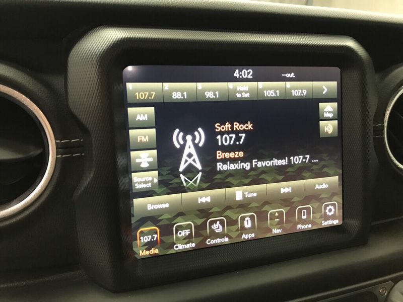 Used 2021 Jeep Gladiator OverlandImage 15