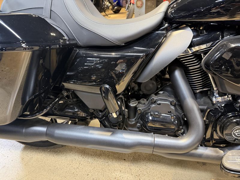 USED 2024 HARLEY STREET GLIDE Image 15
