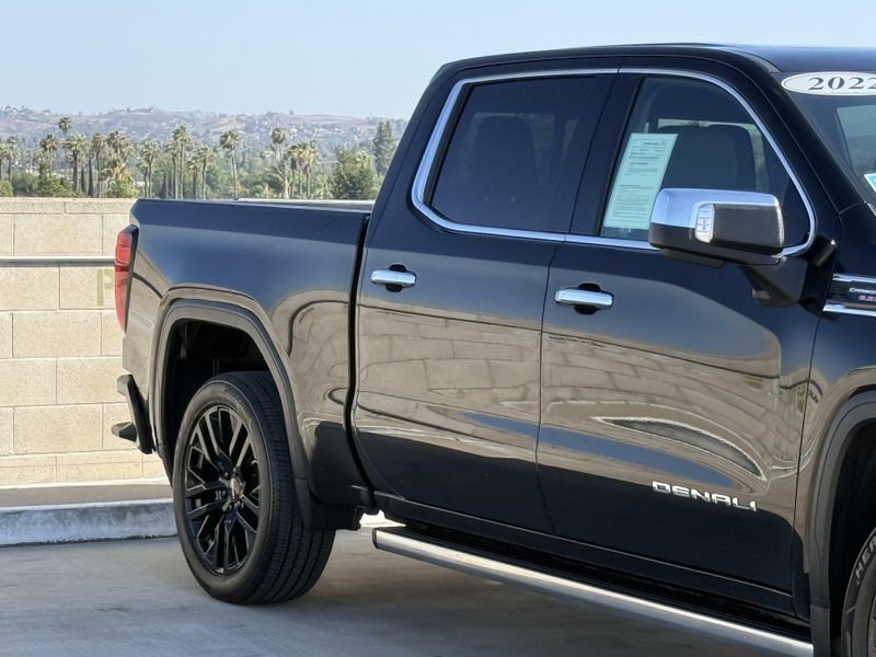 Used 2022 GMC Sierra 1500 Limited DenaliImage 5