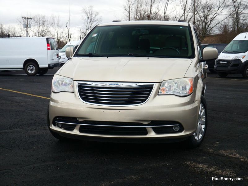 Used 2014 Chrysler Town & Country Touring