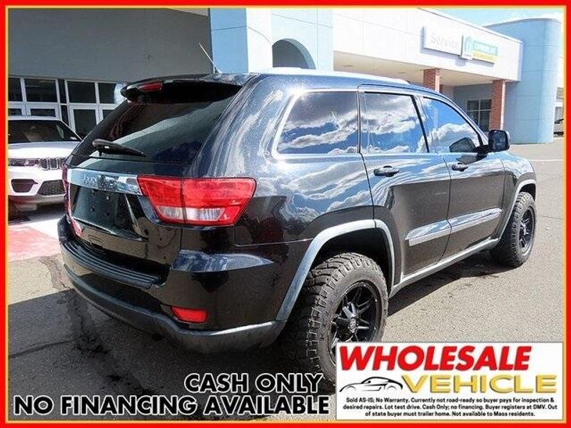 2012 Jeep Grand Cherokee LaredoImage 7