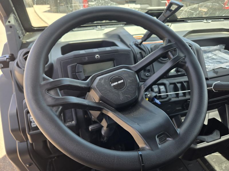 NEW 2026 CAN-AM DEFENDER MAX DPS CAB HVAC HD10 Image 16