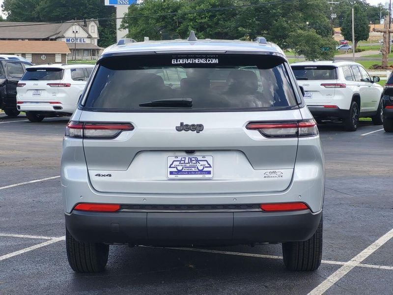 2025 Jeep Grand Cherokee L Altitude X 4x4Image 5