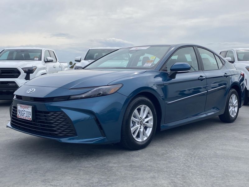 Used 2025 Toyota Camry LEImage 6