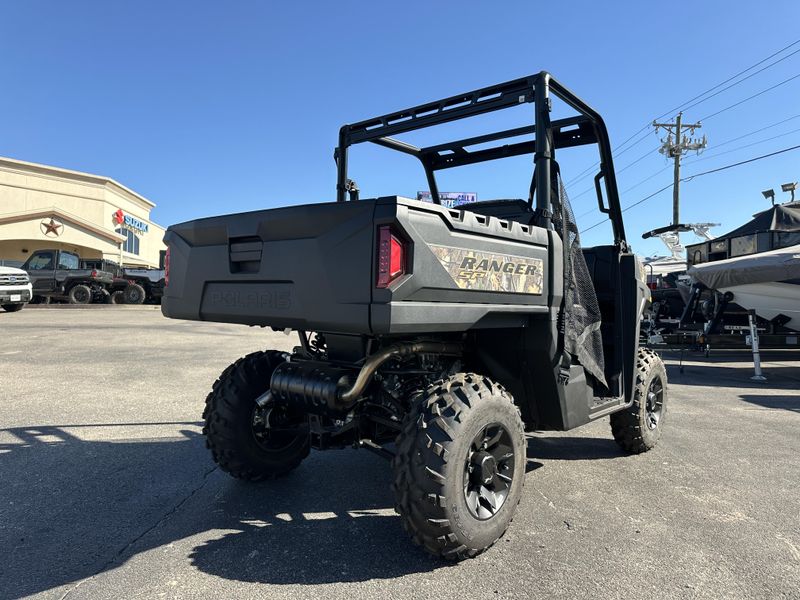 2025 POLARIS RANGER CREW SP 570 PREMIUM SAND DUNE in a SAND DUNE exterior color. Family PowerSports (877) 886-1997 familypowersports.com 