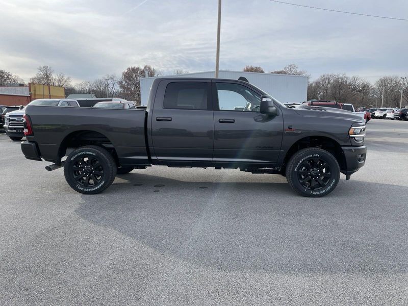 2024 Ram 2500 Laramie photo 8