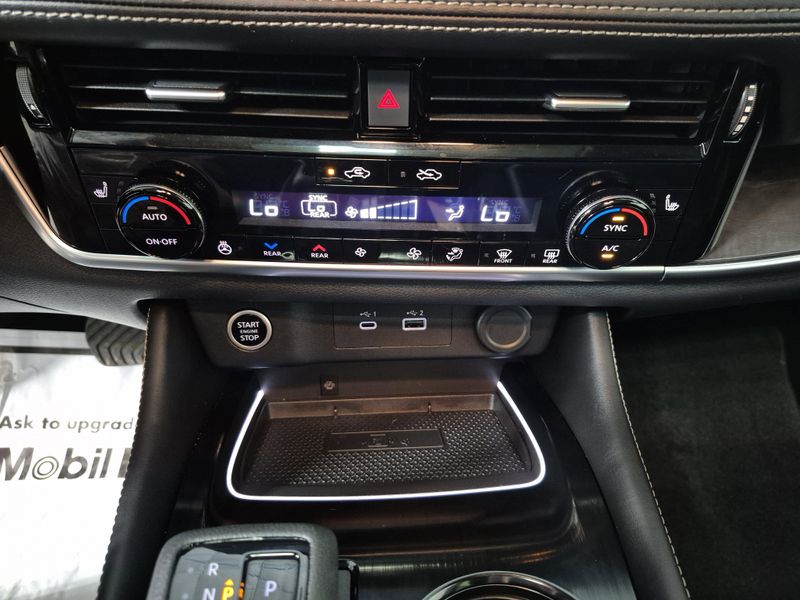 2023 Nissan Rogue PlatinumImage 34