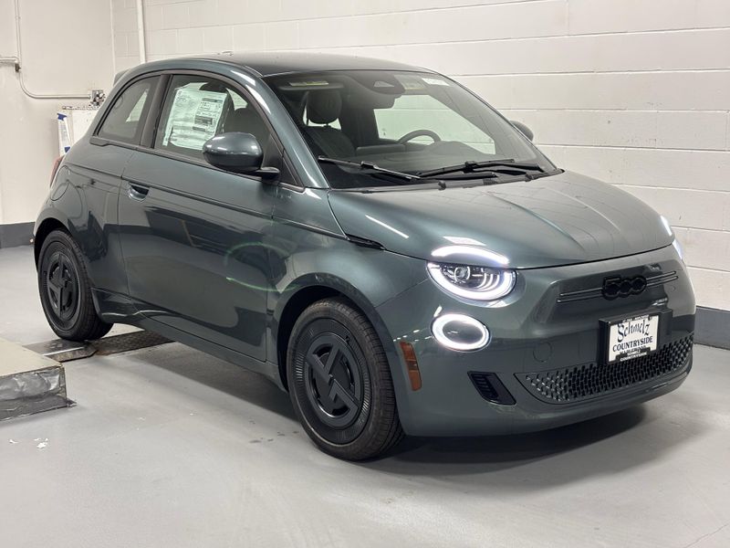New 2025 Fiat 500e Giorgio Armani Collector