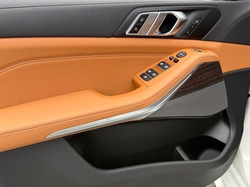 New 2026 BMW X5 sDrive40iImage 15