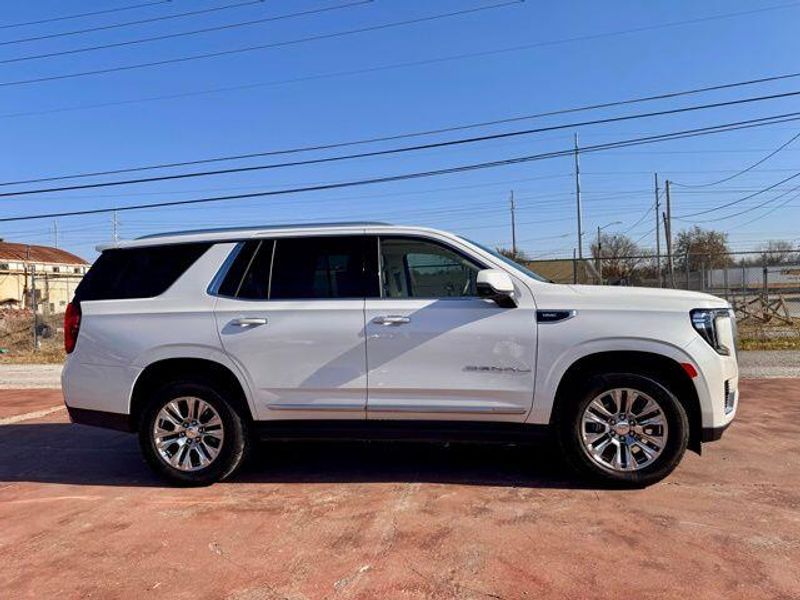 Used 2022 GMC Yukon DenaliImage 4