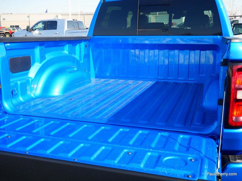 New 2026 RAM 1500 Laramie Crew Cab 4x4 5'7' Box