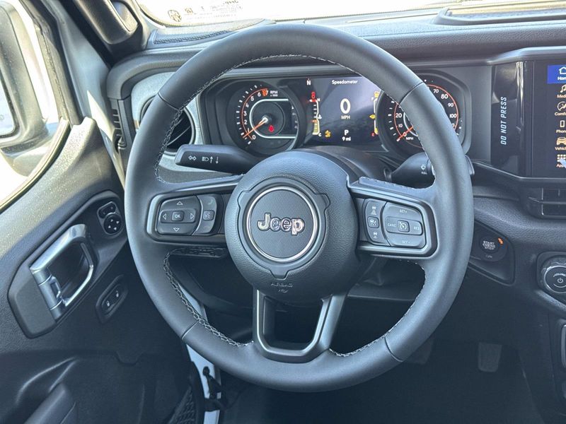 New 2026 Jeep Gladiator Sport S 4x4