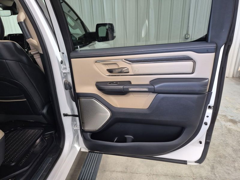 2019 RAM 1500 LimitedImage 7