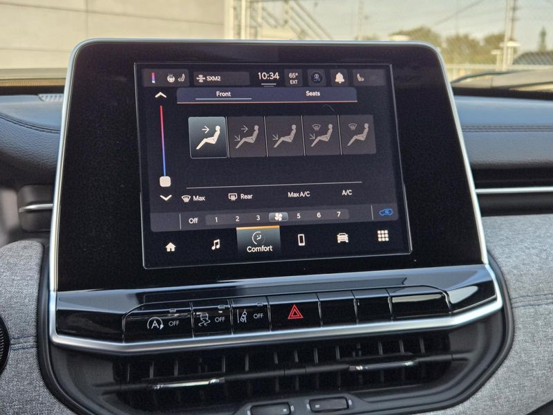 Used 2025 Jeep Compass Latitude 4x4