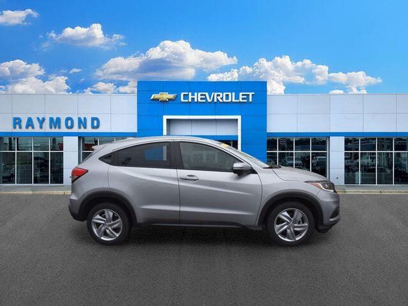 Used 2019 Honda HR-V EXImage 2