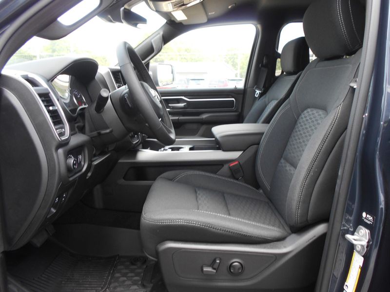 2025 RAM 1500 Big Horn Crew Cab 4x4 5