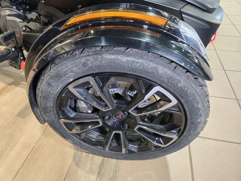 USED 2024 CAN-AM SPYDER F3-S Image 22
