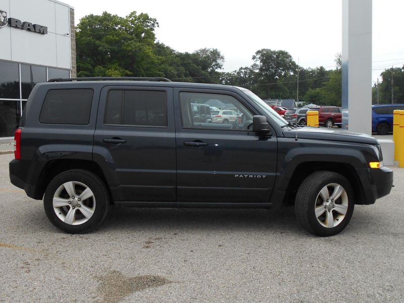 2014 Jeep Patriot LatitudeImage 9