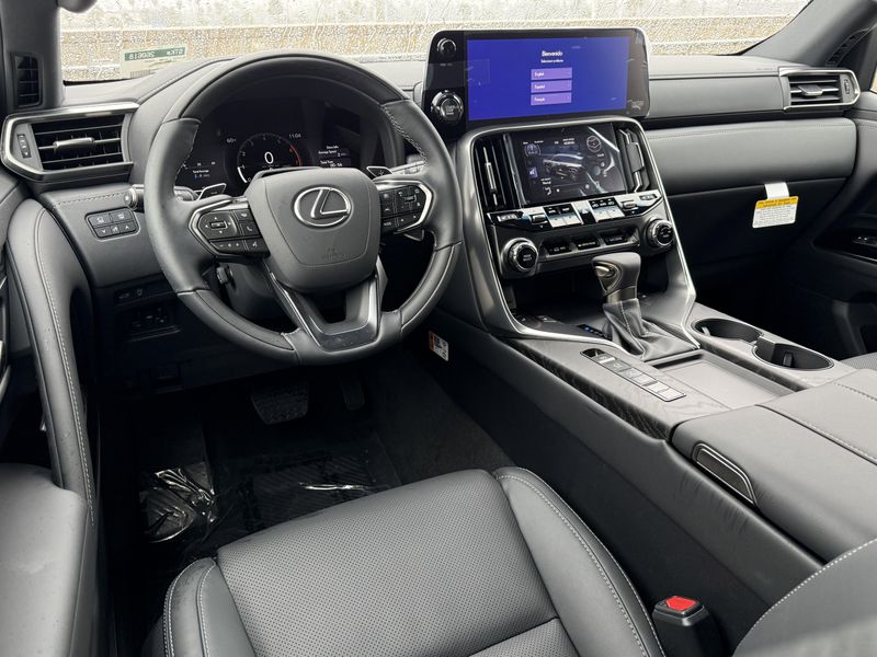 New 2026 Lexus LX 600 LuxuryImage 25