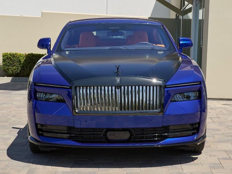 2025 Rolls-Royce Spectre Image 6