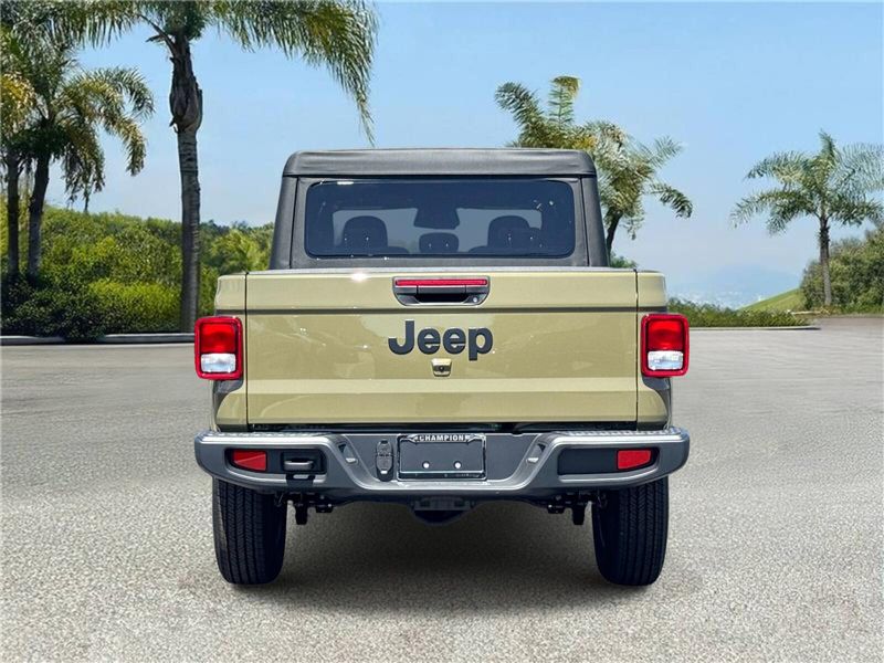 New 2026 Jeep Gladiator Sport S 4x4