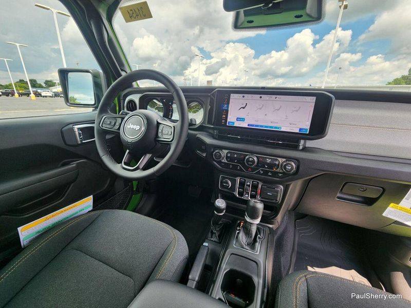 New 2025 Jeep Wrangler 4-door Sport S