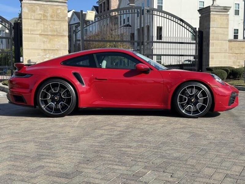 2022 Porsche 911 Turbo SImage 13