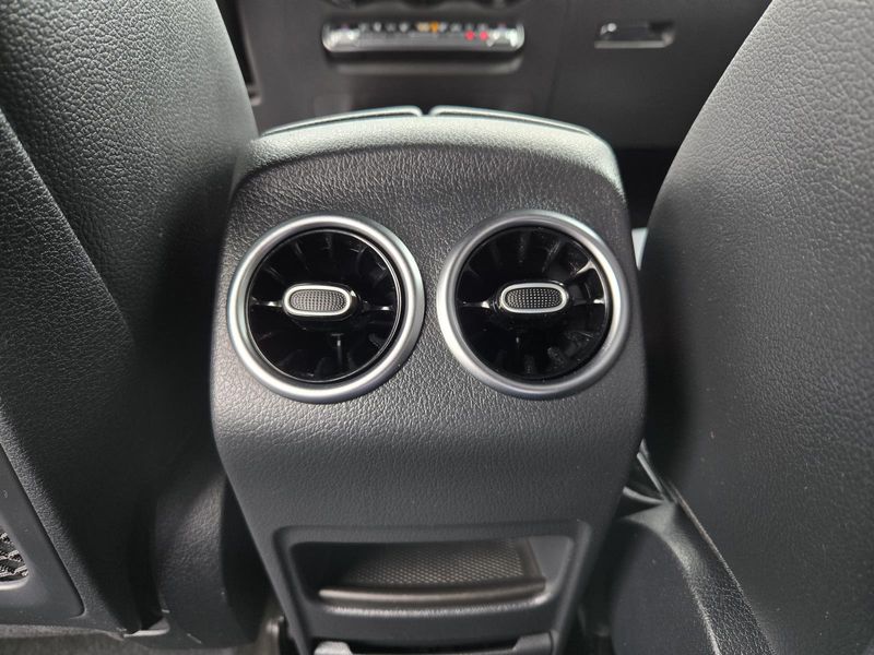 Used 2022 Mercedes-Benz GLB 250 4MATIC SUV