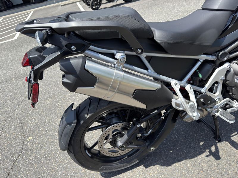 2025 Triumph Tiger 1200 GT Pro - SAPPHIRE BLACK 