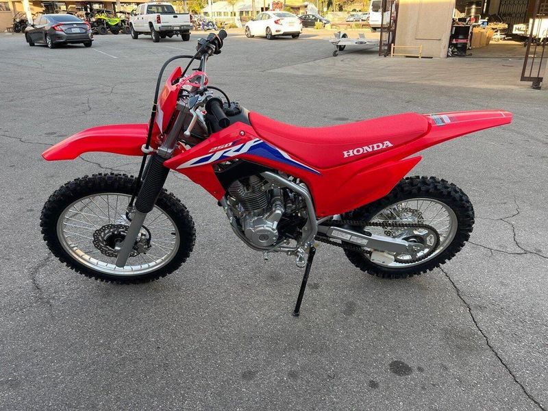 2024 Honda CRF250F Image 8