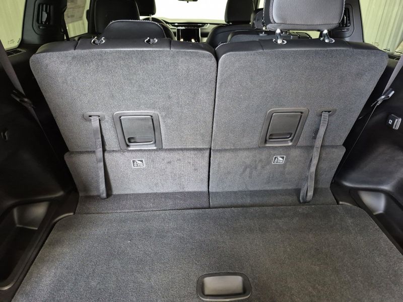 2025 Jeep Grand Cherokee L Altitude X 4x4Image 16