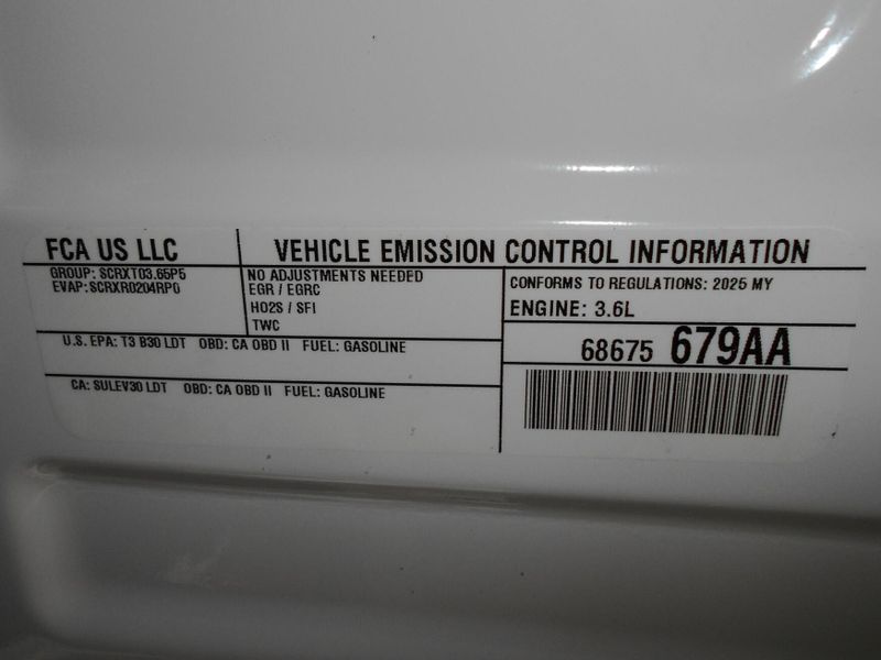 2025 Jeep Grand Cherokee Limited 4x4Image 33