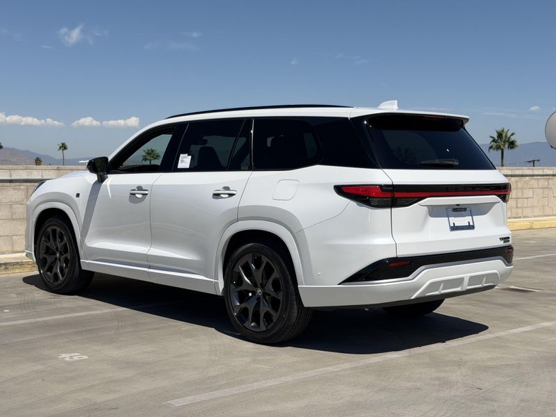 New 2026 Lexus TX 500h F SPORT Performance PremiumImage 7