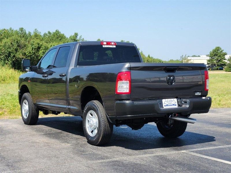 2024 RAM 2500 Tradesman Crew Cab 4x4 6