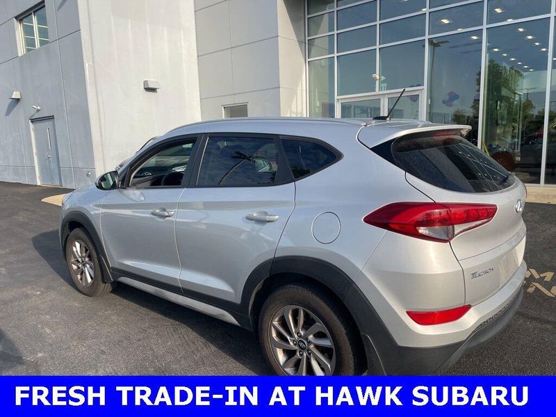 2017 Hyundai Tucson SE photo 3