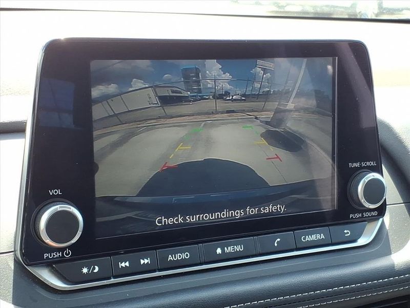 Used 2023 Nissan Rogue SVImage 25