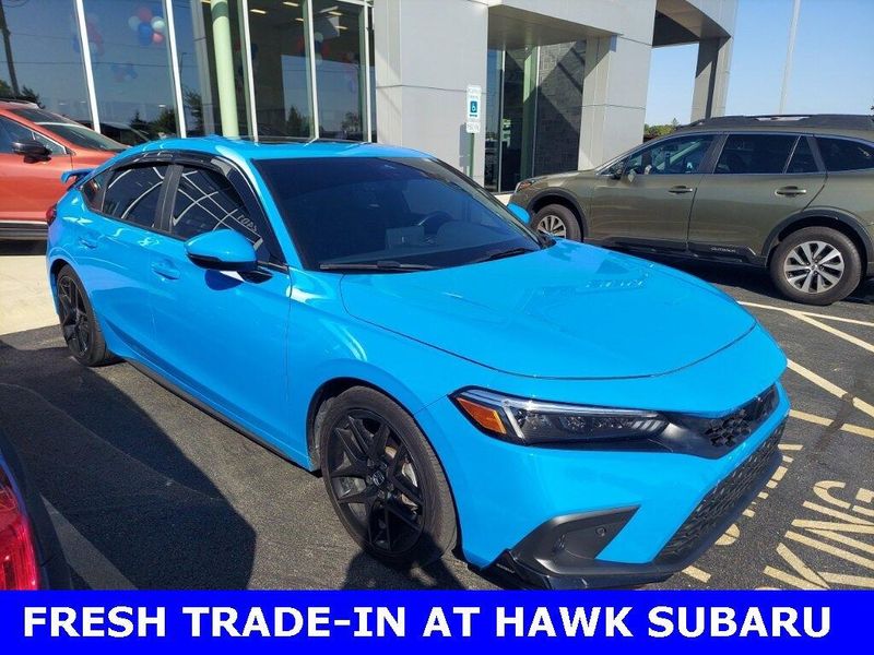 2024 Honda Civic Hatchback Sport Touring photo 2