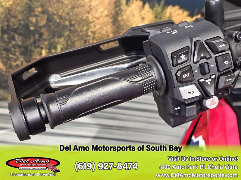 New 2024 Honda AFRICA TWIN Image 17