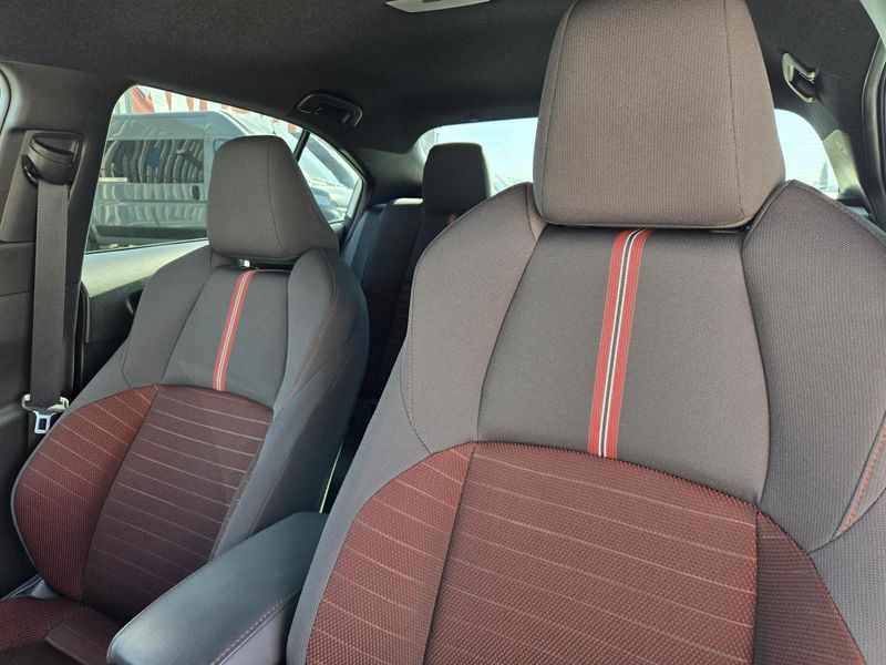Used 2025 Toyota Corolla SE CVT (Natl)