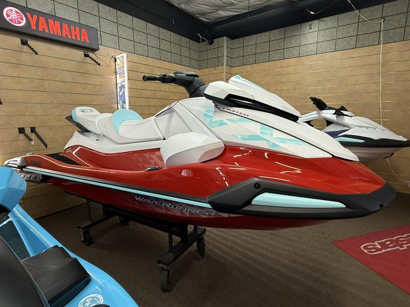2025 Yamaha VX LIMITED Image 14