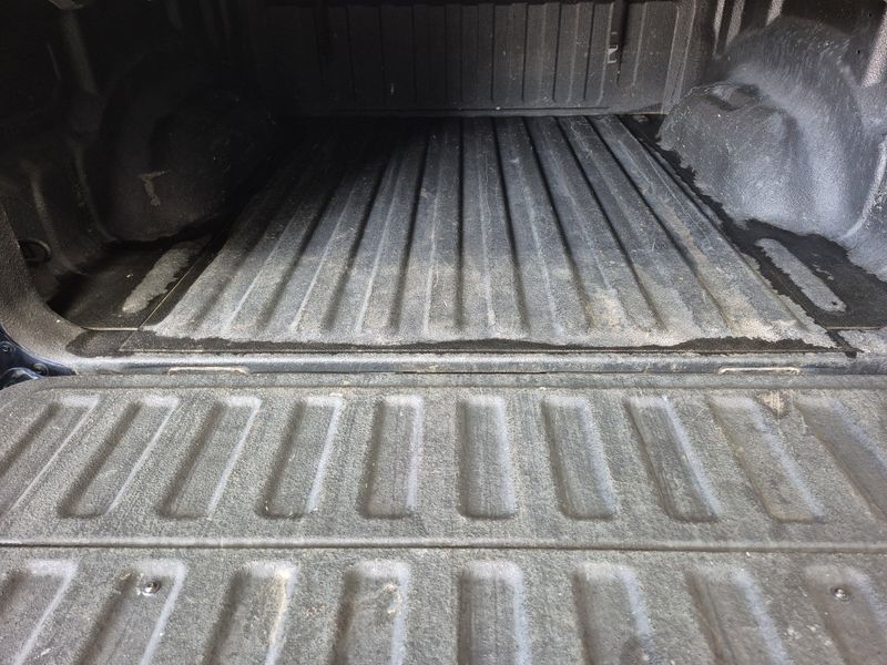 2020 RAM 1500 LaramieImage 18